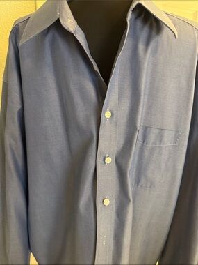 Roundtree & Yorke Gold Label Men's Blue Long-Sleeve Button-Up Shirt